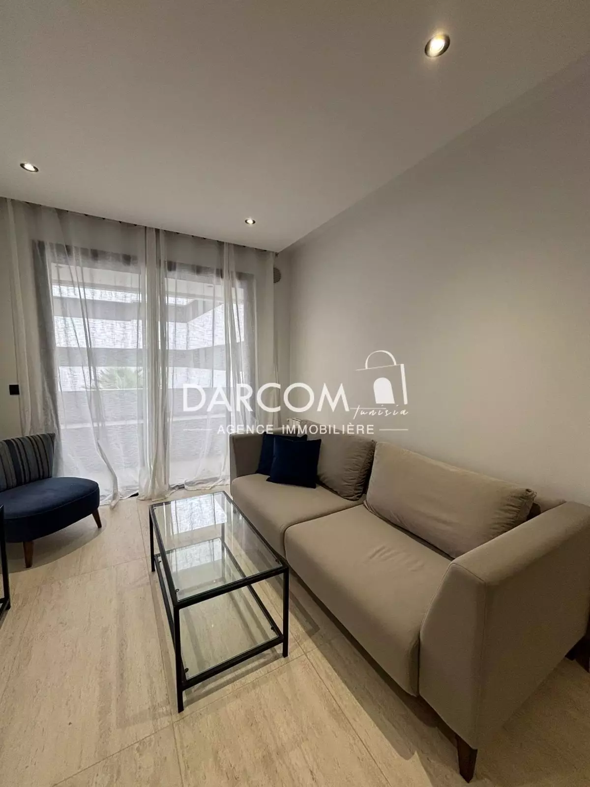 A Vendre Studio S+1 à Chotrana1\n