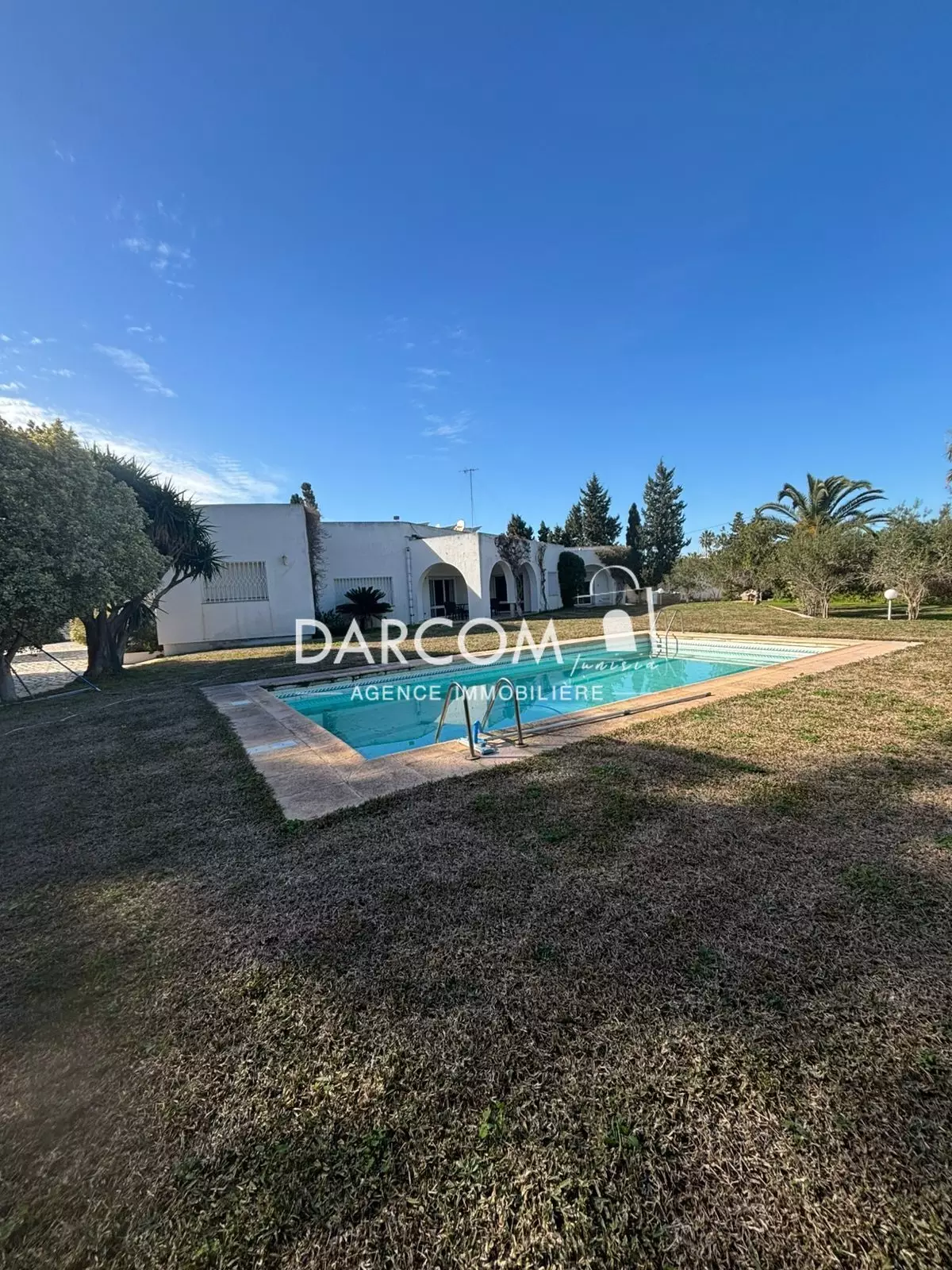 A vendre Villa de Maitre à La Soukra